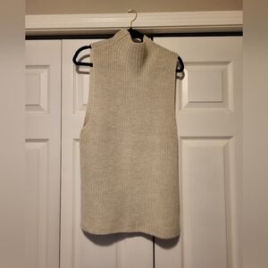 Babaton Cream Sleeveless Turtleneck Knit Sweater